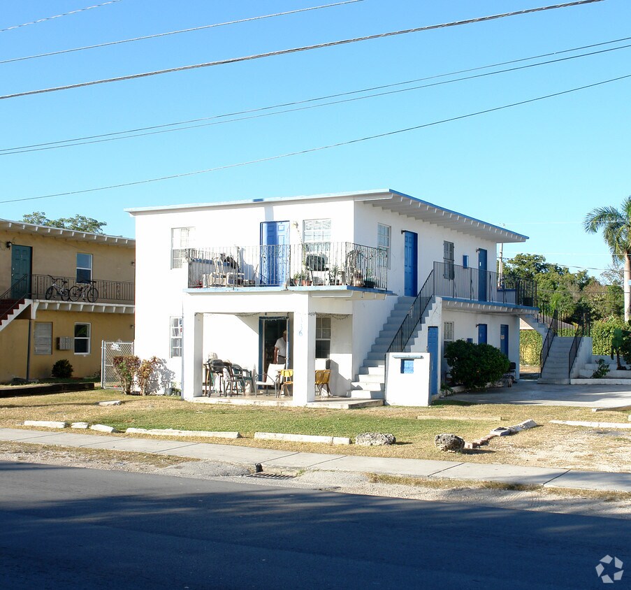 Foto principal - 336-344 NW 2nd Ave