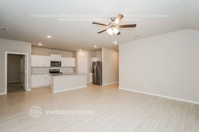 Building Photo - 444 Kaufman Dr