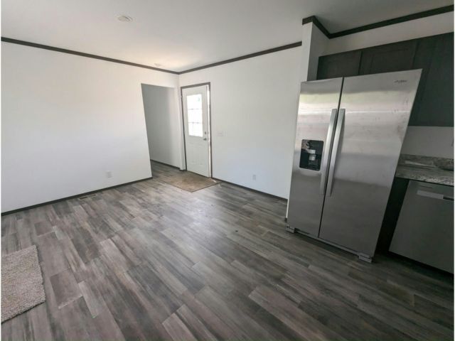 Foto del edificio - 133 Maple Dr