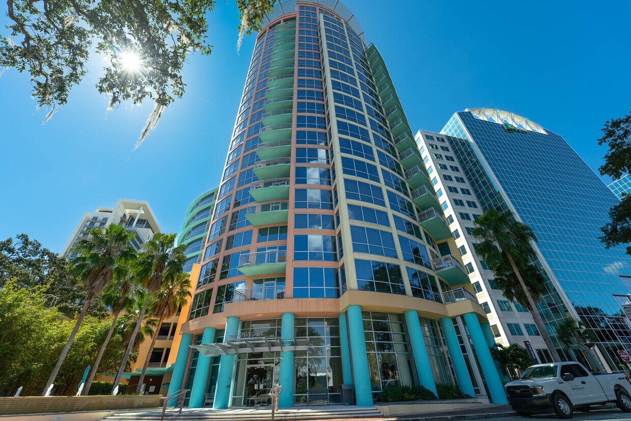 Foto principal - 322 E Central Blvd