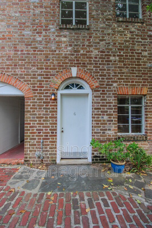 Building Photo - 21 Archdale St