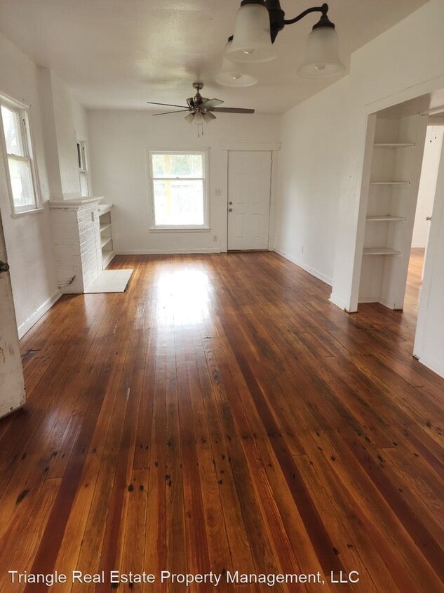 Primary Photo - 3 br, 1 bath House - 4210 Sullivan
