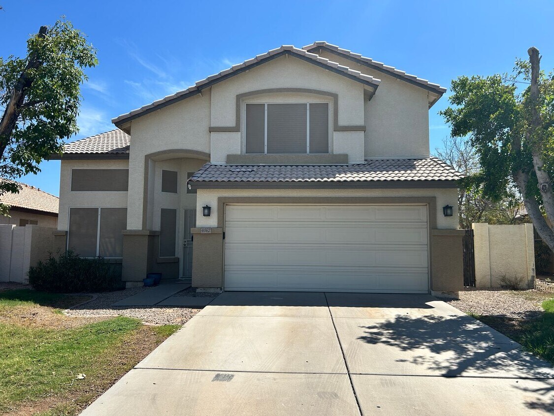 Foto principal - 3 Bed / 2.5 bath Gilbert Home with New Pai...
