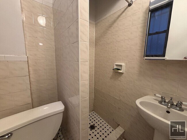 Foto del edificio - WEST 45 STREET