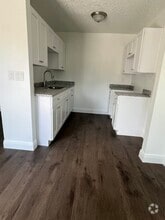 Building Photo - 2621 Kelly Ln