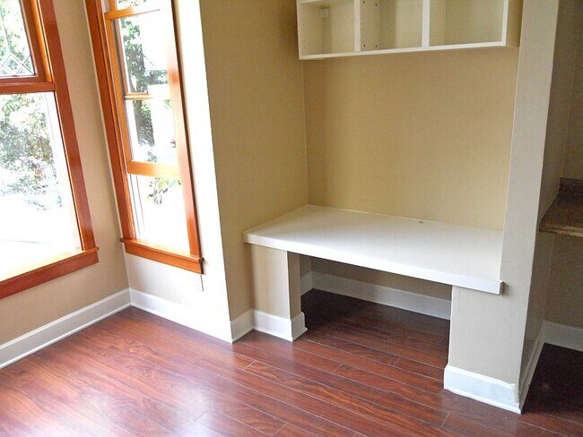 Foto del edificio - 2154 NW Everett St