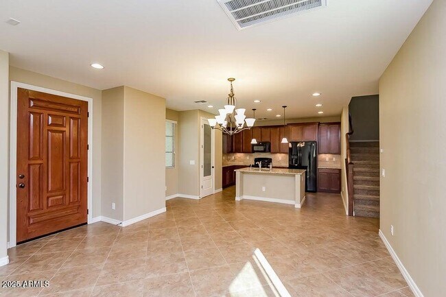 Building Photo - 888 S Annie Ln