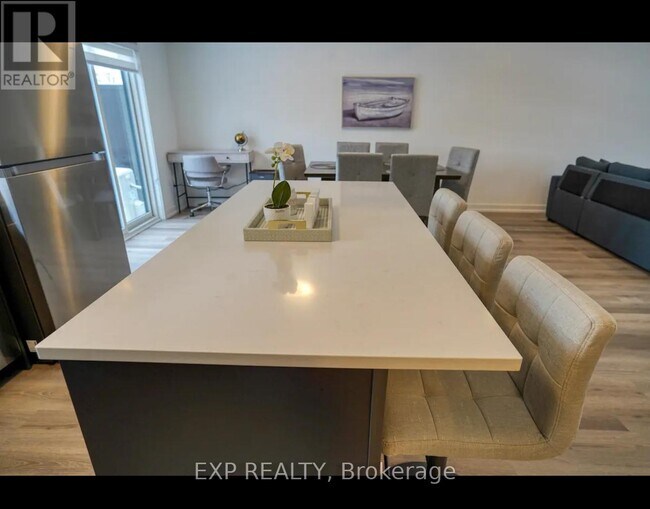 Building Photo - 721 - 4263 FOURTH AVENUE