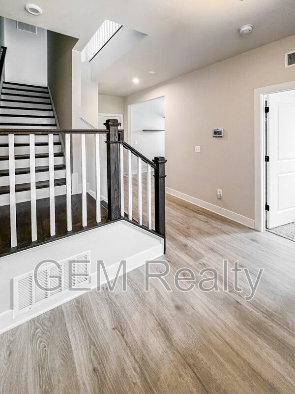 Building Photo - 1484 Meadowlark Glen Rd