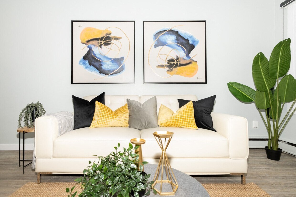 Photo principale - 567 Warsaw Avenue