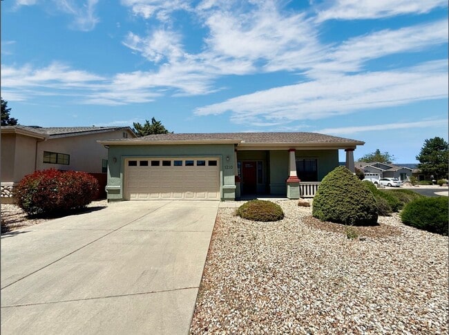 Building Photo - Great home in 55+ community