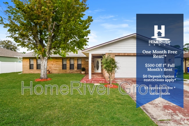 Building Photo - 2811 Queen Palm Dr