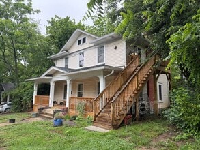Building Photo - 16 Hillside St