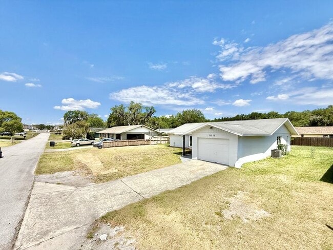 Building Photo - 31211 Stoney Brook Dr