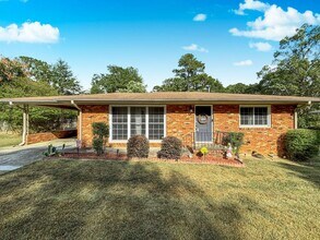Building Photo - 4065 Old Austell Rd