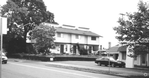 Foto del edificio - 2109 E Evergreen Blvd