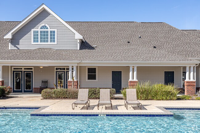 Piscina - Houma Highlands