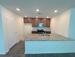 Building Photo - 7111 Escondido Dr