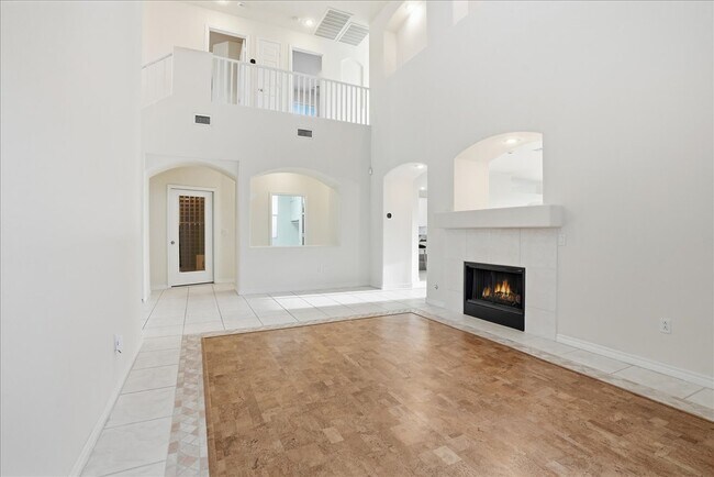 Building Photo - 1339 Echo Creek St