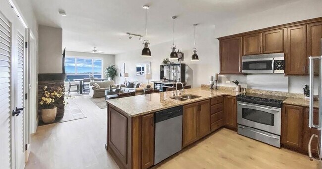 Foto del edificio - 702 Sandpoint Ave