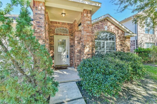 Building Photo - 23518 Hidden Maple Dr