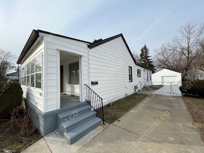 Foto del edificio - 7051 Studebaker Ave