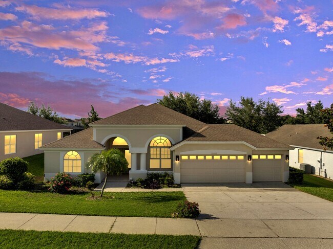 Building Photo - Stunning 4/3 with Fence Enclosed Yard in t...