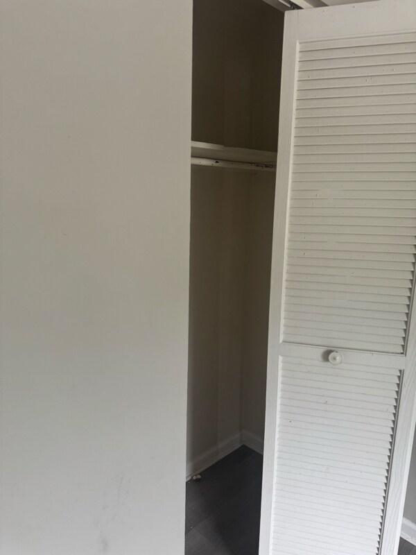 Foto del edificio - 2925 Chatsworth Rd