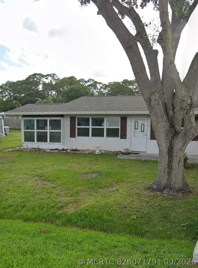 Building Photo - 1855 78th Ct