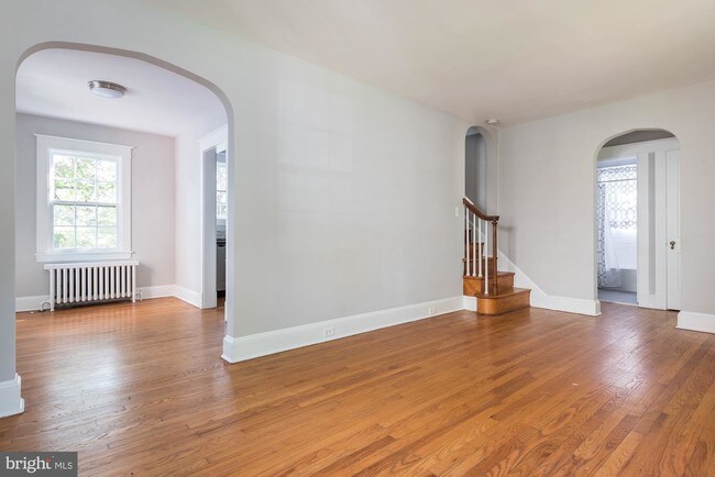 Building Photo - 7 Steele Ave