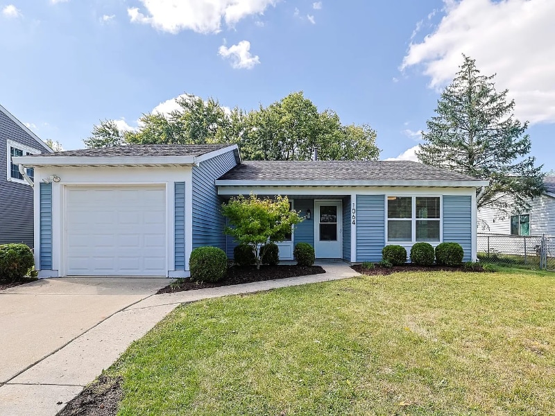 Primary Photo - 1064 Crestwood Ln