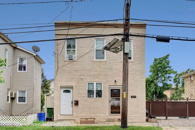 Foto del edificio - 3022 S Wood Ave
