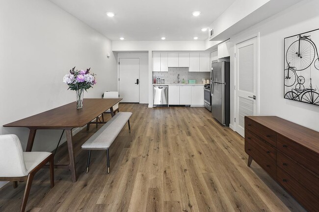 Building Photo - 2783 Francis Ave