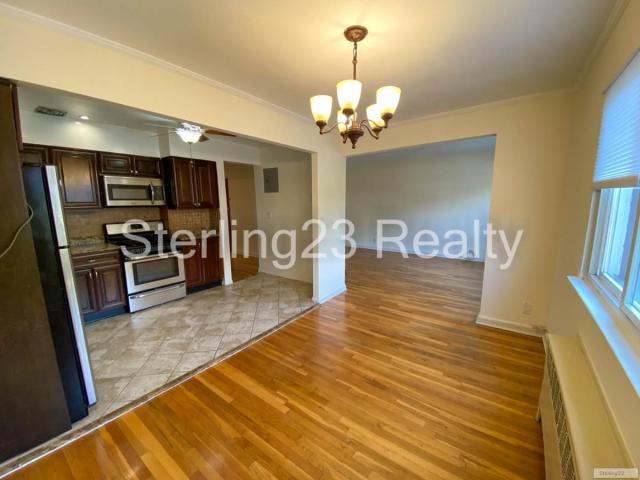 Foto principal - 2 bedroom in Long Island City NY 11102