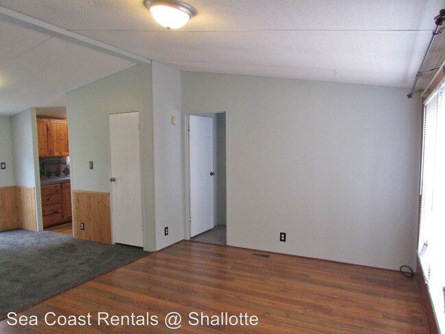Building Photo - 4366 Ritz Cir