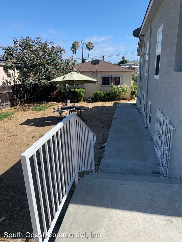 Building Photo - 3071-3081 Ocean View Blvd