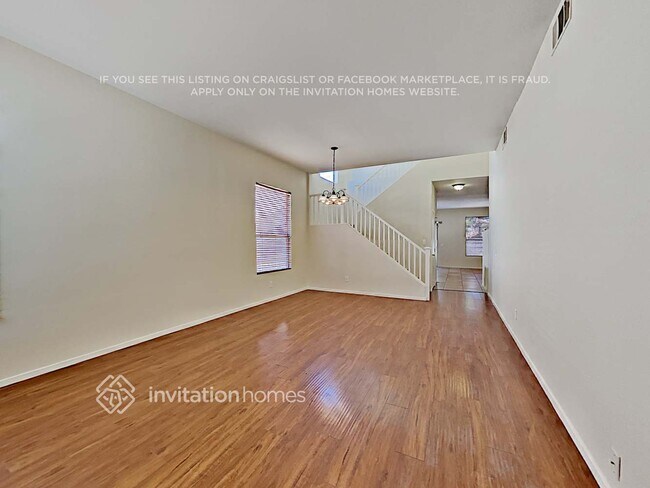 Foto del edificio - 8068 Sweet Clover Ct