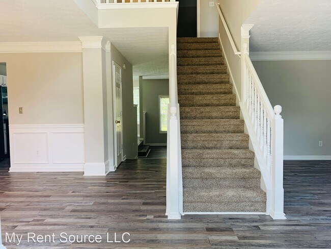 Building Photo - 4 br, 2.5 bath House - 325 Barrington Gran...