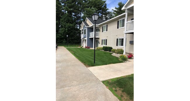 Foto del edificio - 320-320 Dewitt Ave