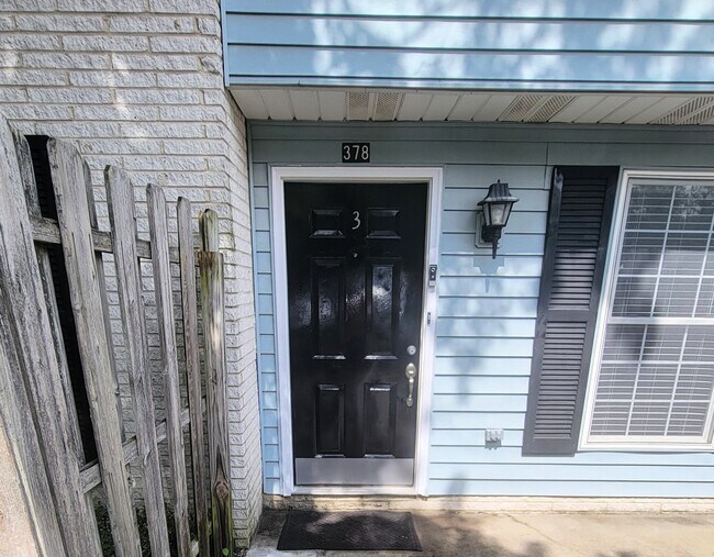 Foto del edificio - 378 Waterside Ave