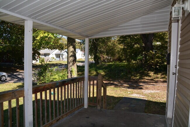 Foto del edificio - More Space, More Possibilities, More Room to Call Home!