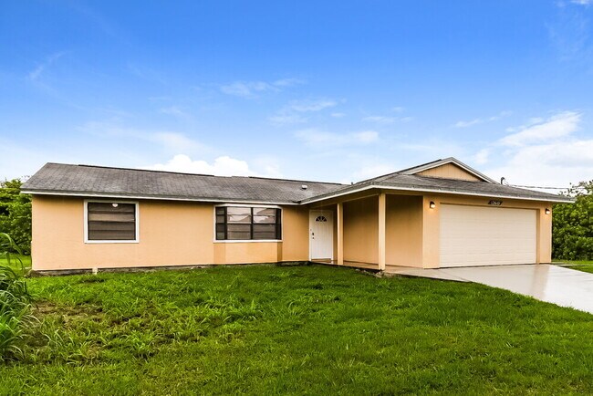 Foto del edificio - 12610 Orange Blvd