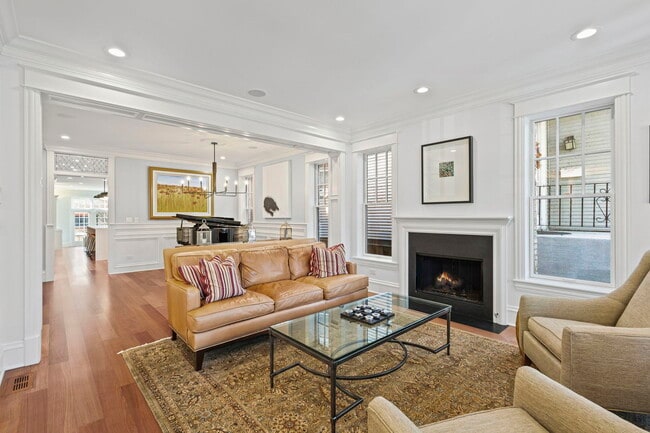 Foto del edificio - 4322 N Hermitage Ave