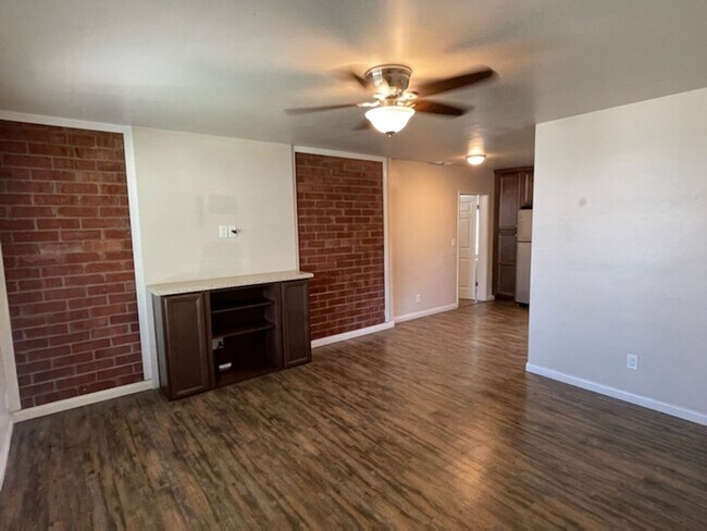 Building Photo - Remodeled Home With Backyard!