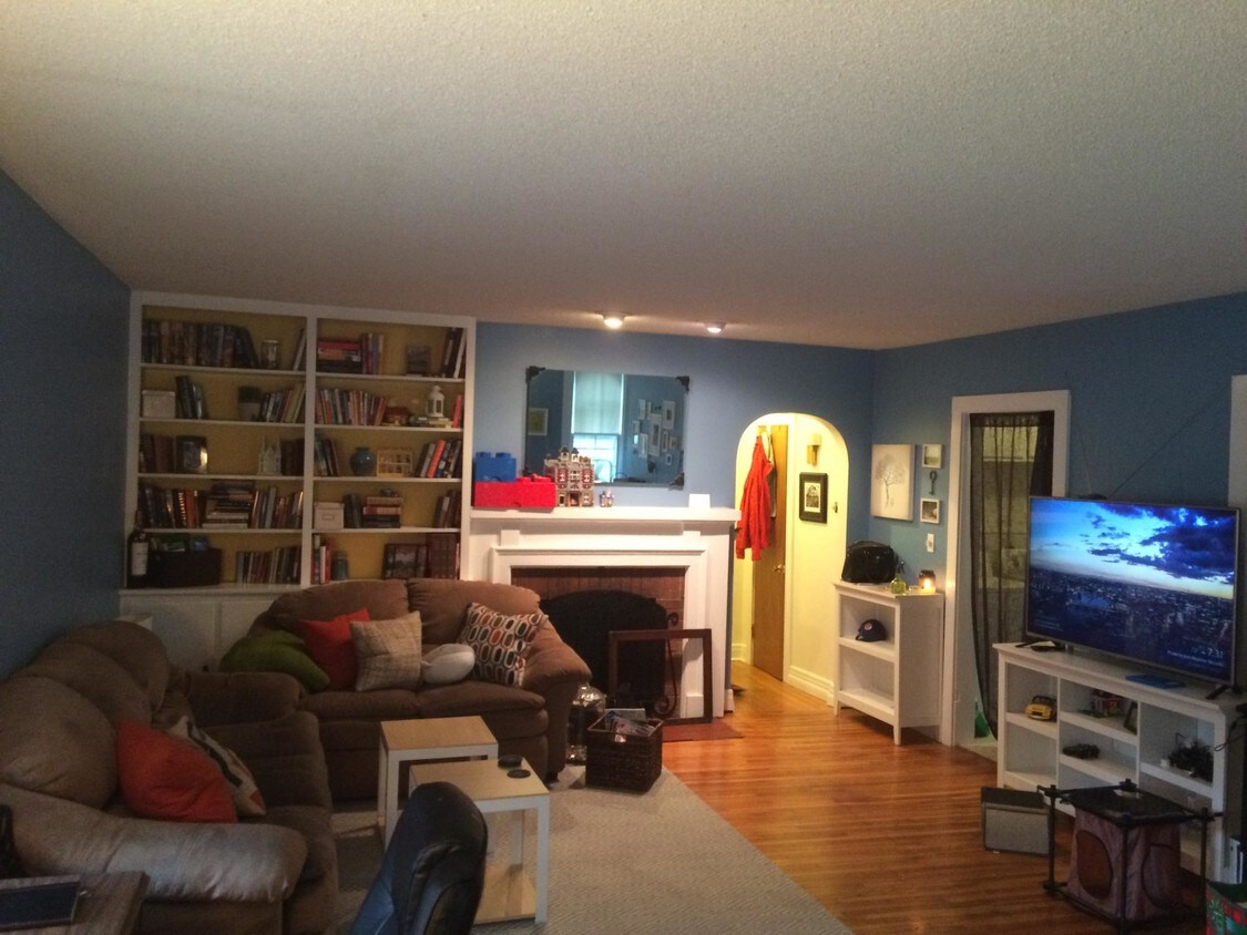 Foto principal - 24 Burwell Ave