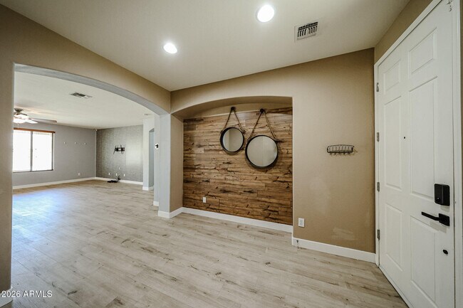 Building Photo - 5020 W Gary Way