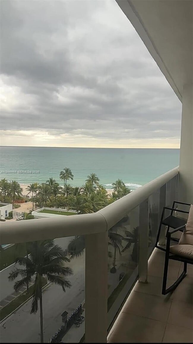 Building Photo - 9595 Collins Ave