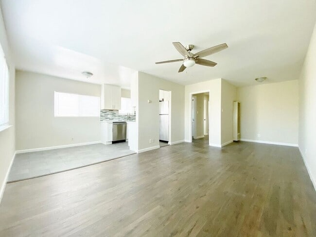 Building Photo - 227 Madrone St