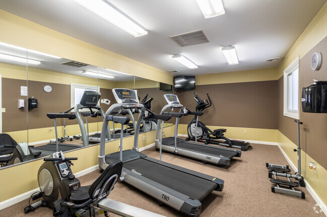 Fitness Center - Rosedale Apartments