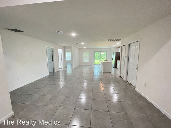 Foto del edificio - 4 br, 2 bath House - 888 Elmont St NW